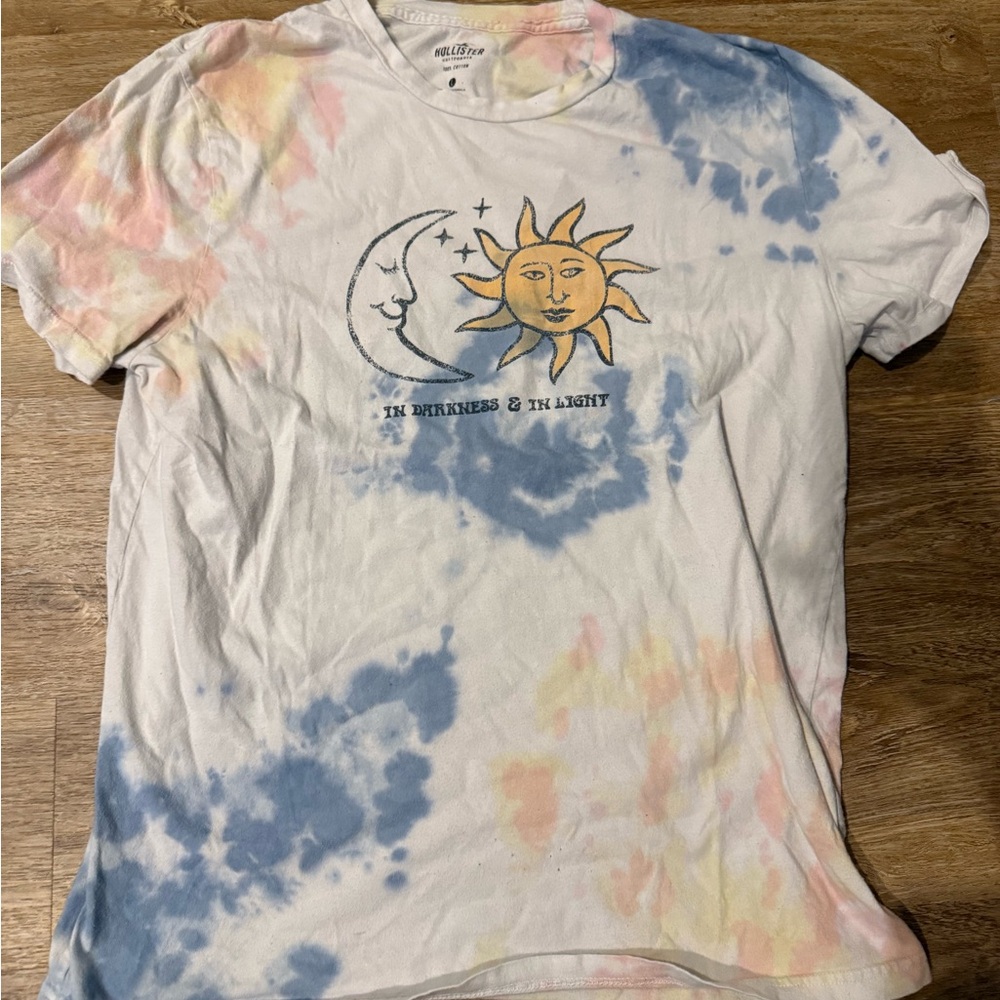 Hollister Tie-Dye Sun and Moon Graphic Tee Men’s L